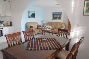 Nice big flat in Kastela 10km from Split